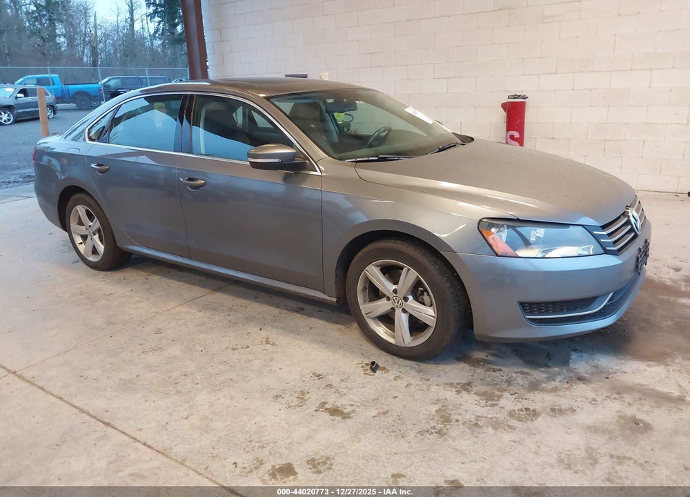 2013 VOLKSWAGEN PASSAT 2.5L SE VIN: 1VWBP7A39DC106292