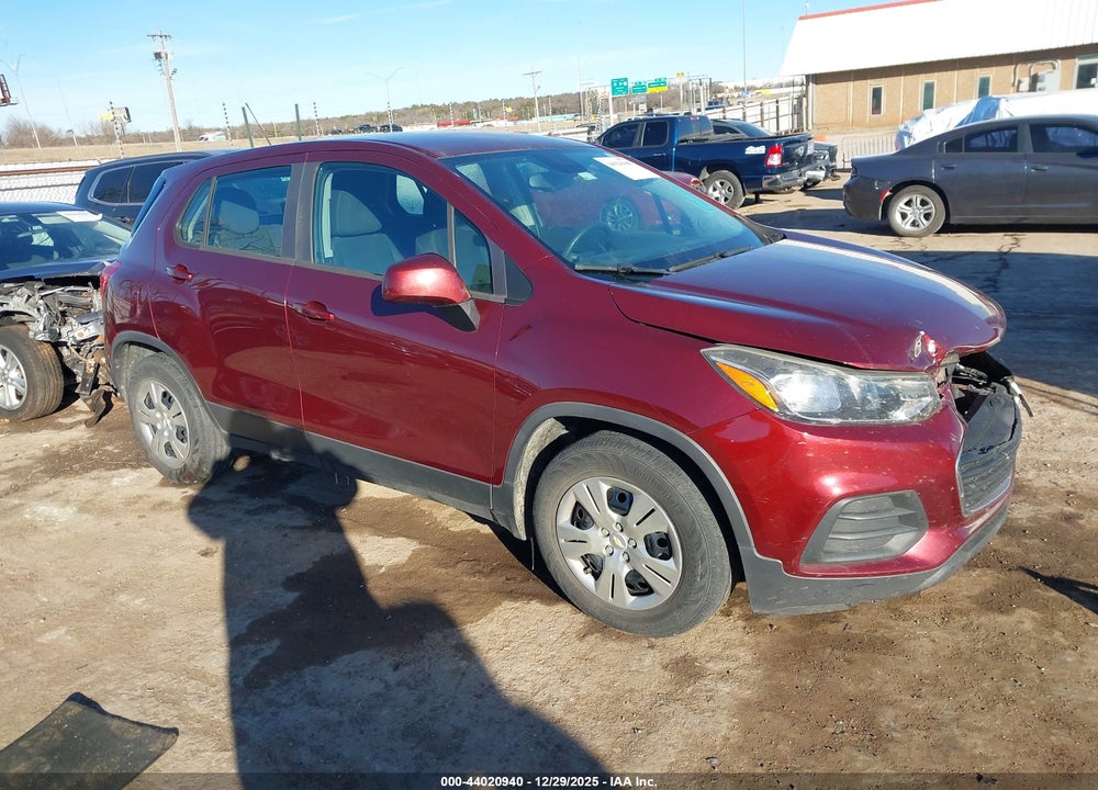 2017 CHEVROLET TRAX LS VIN: 3GNCJKSB5HL273607