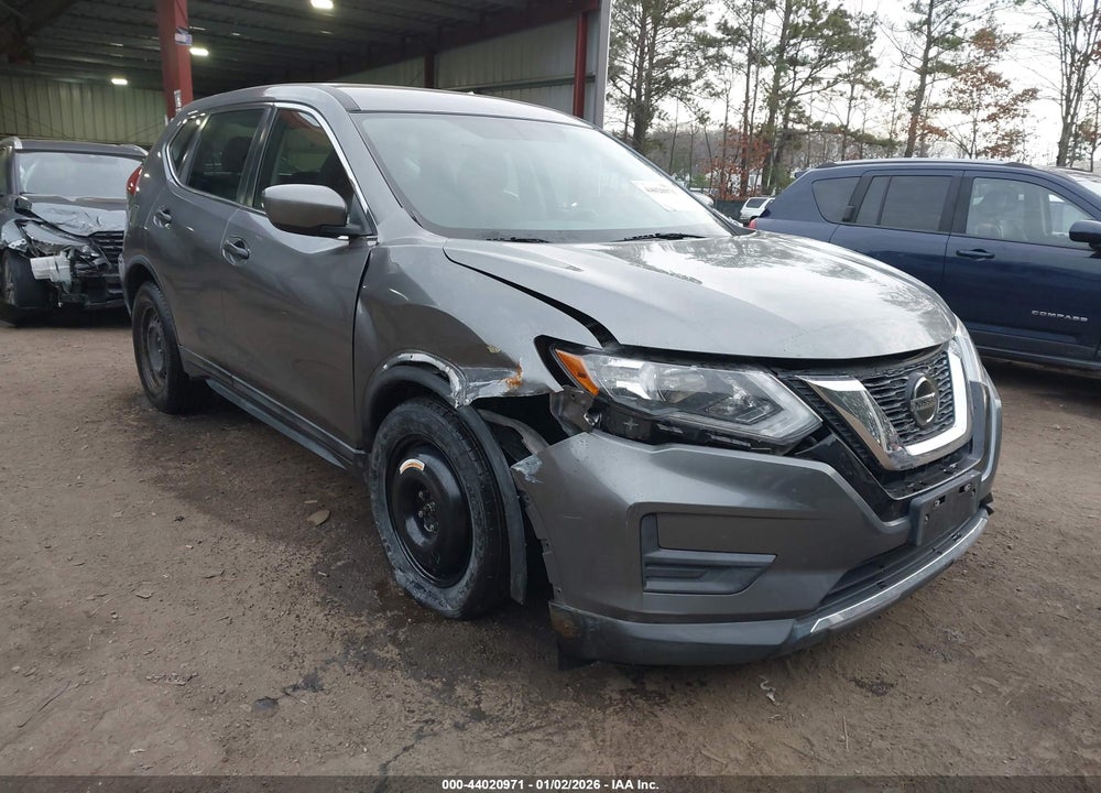 2018 NISSAN ROGUE S VIN: 5N1AT2MV6JC785679