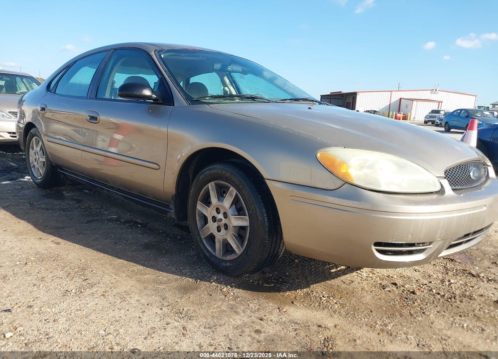 2005 FORD TAURUS SE VIN: 1FAFP53U45A267781