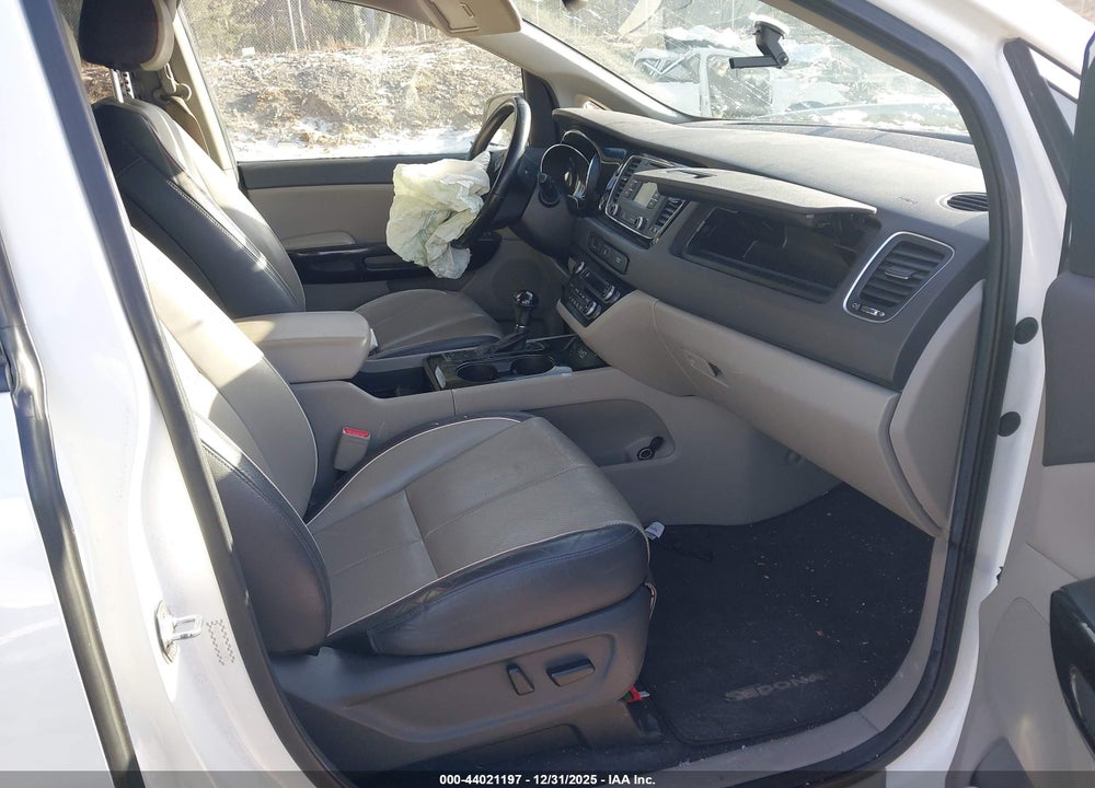 2016 KIA SEDONA EX VIN: KNDMC5C19G6135303