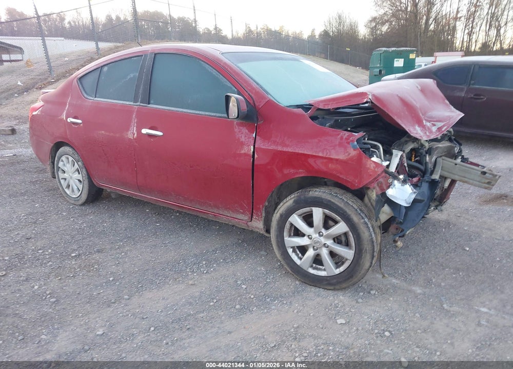 2014 NISSAN VERSA 1.6 SV VIN: 3N1CN7AP1EL826632