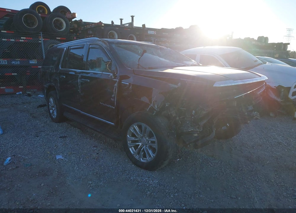 2022 GMC YUKON XL 4WD SLT VIN: 1GKS2GKD4NR180411