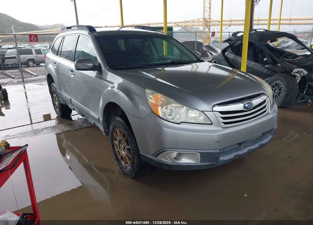 2011 SUBARU OUTBACK 2.5I PREMIUM VIN: 4S4BRBCC8B3418111