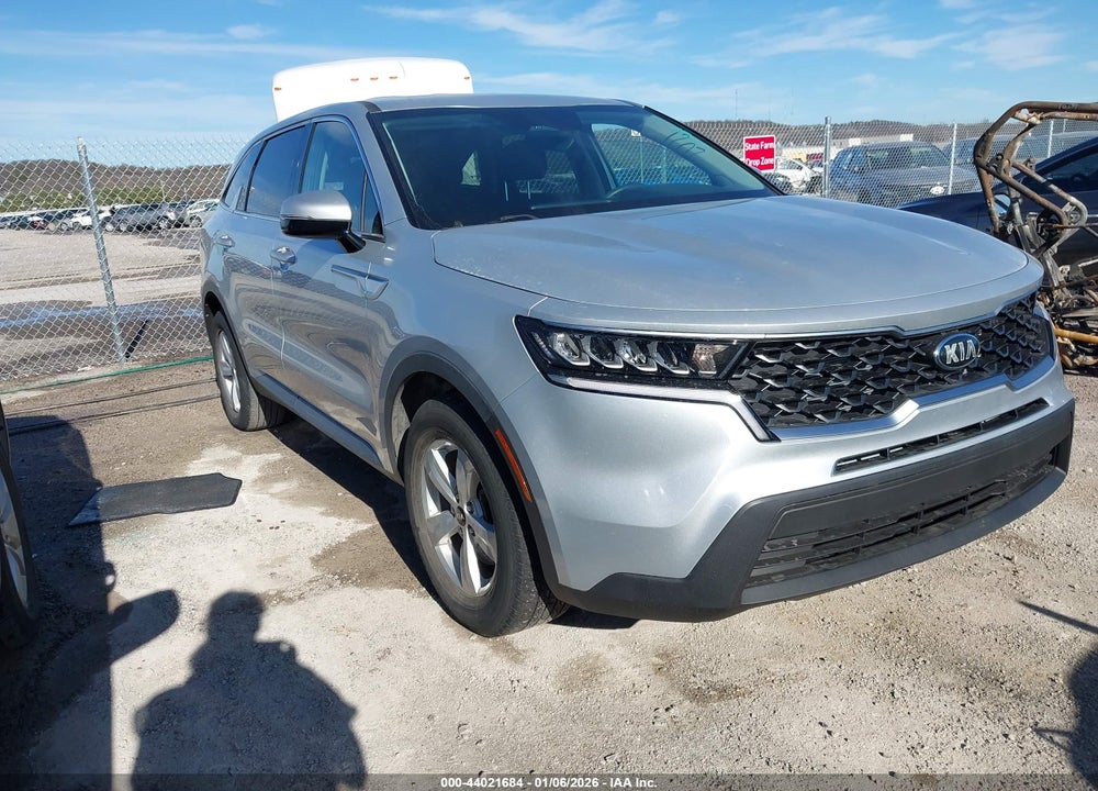 2021 KIA SORENTO LX VIN: 5XYRG4LC8MG032002