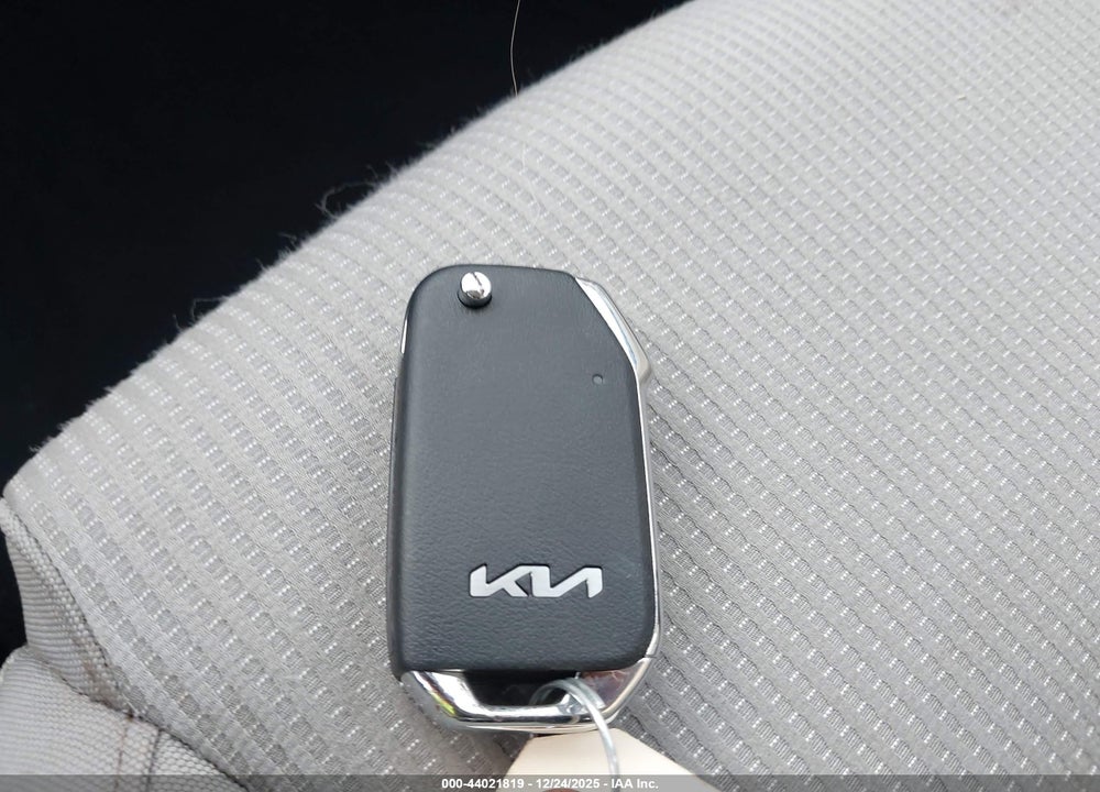2021 KIA FORTE LXS VIN: 3KPF24AD9ME305412