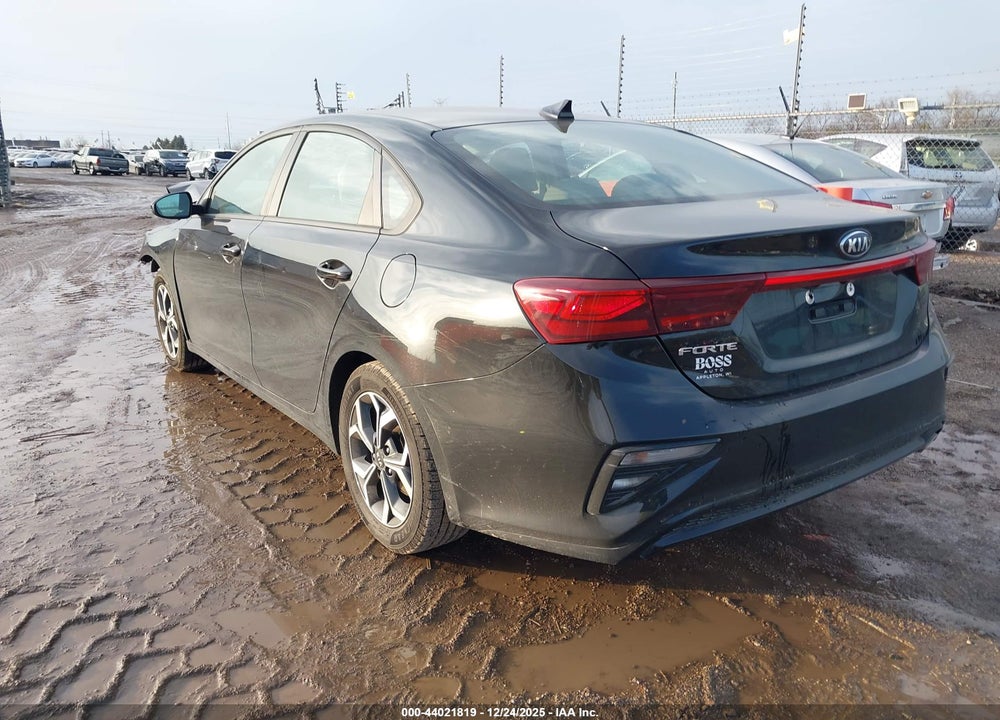 2021 KIA FORTE LXS VIN: 3KPF24AD9ME305412