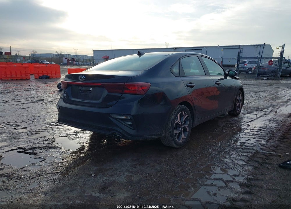 2021 KIA FORTE LXS VIN: 3KPF24AD9ME305412