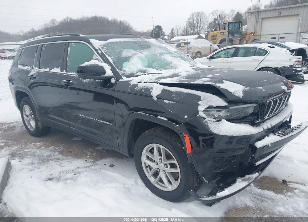 2025 JEEP GRAND CHEROKEE L LAREDO X 4X4 VIN: 1C4RJKAG4S8663099