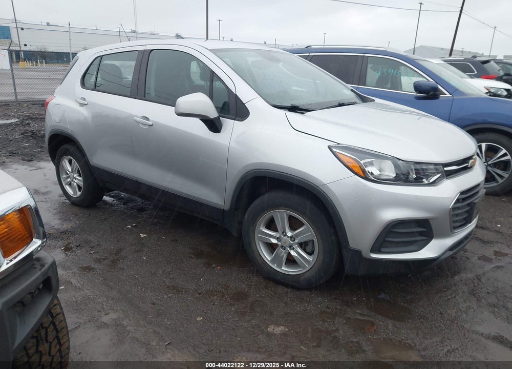 2018 CHEVROLET TRAX LS VIN: KL7CJNSB1JB734686