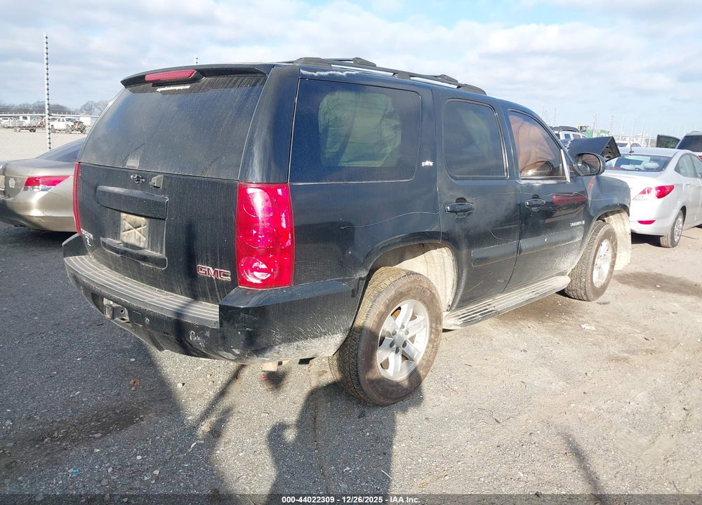 2007 GMC YUKON SLT VIN: 1GKFC13027J109975