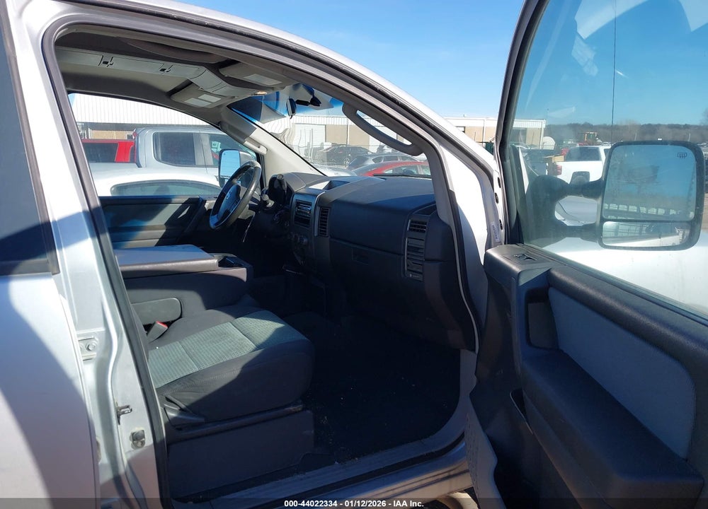 2004 NISSAN TITAN SE VIN: 1N6AA07B04N568540