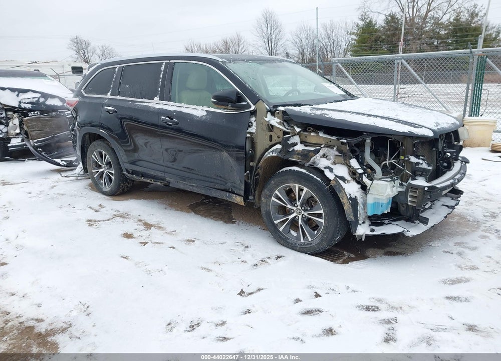 2016 TOYOTA HIGHLANDER XLE V6 VIN: 5TDJKRFH2GS501916