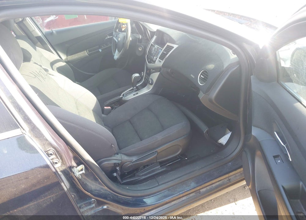 2014 CHEVROLET CRUZE 1LT AUTO VIN: 1G1PC5SB1E7274655
