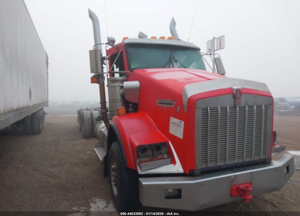 2014 KENWORTH CONSTRUCTION T800 VIN: 1NKDX4EX6ER392669