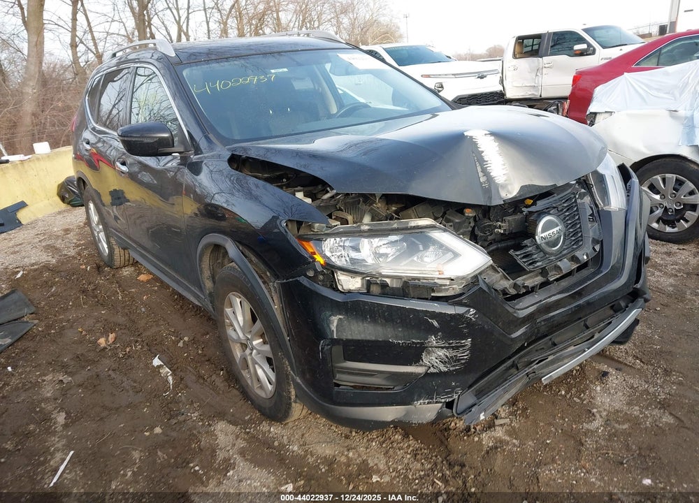 2018 NISSAN ROGUE SV VIN: JN8AT2MT5JW450192