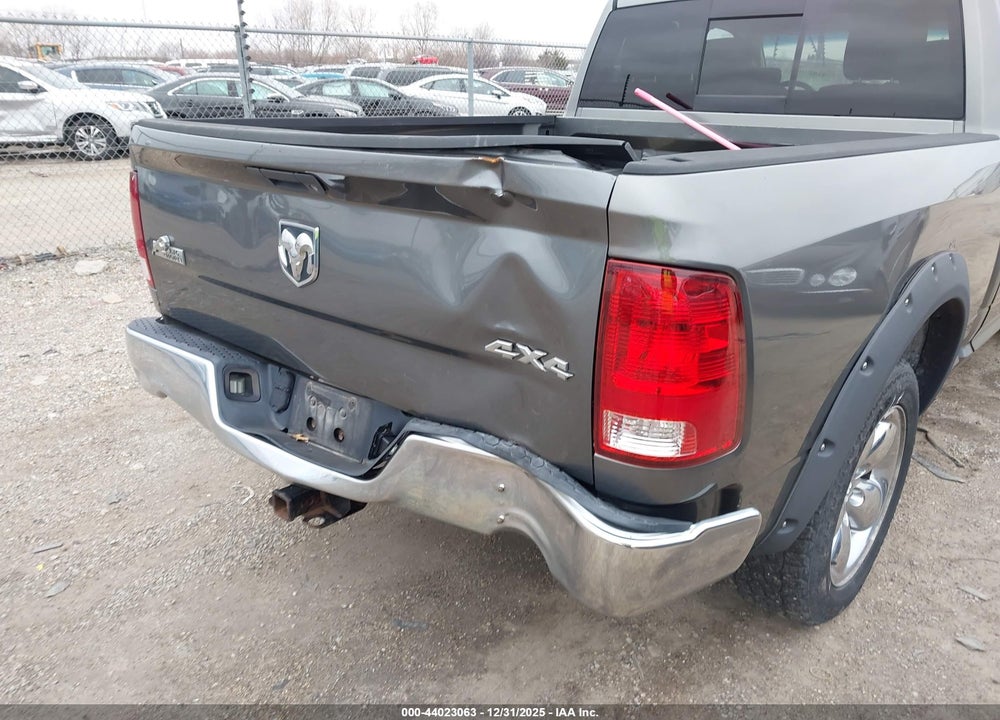 2012 RAM 1500 SLT VIN: 1C6RD7GT2CS171840
