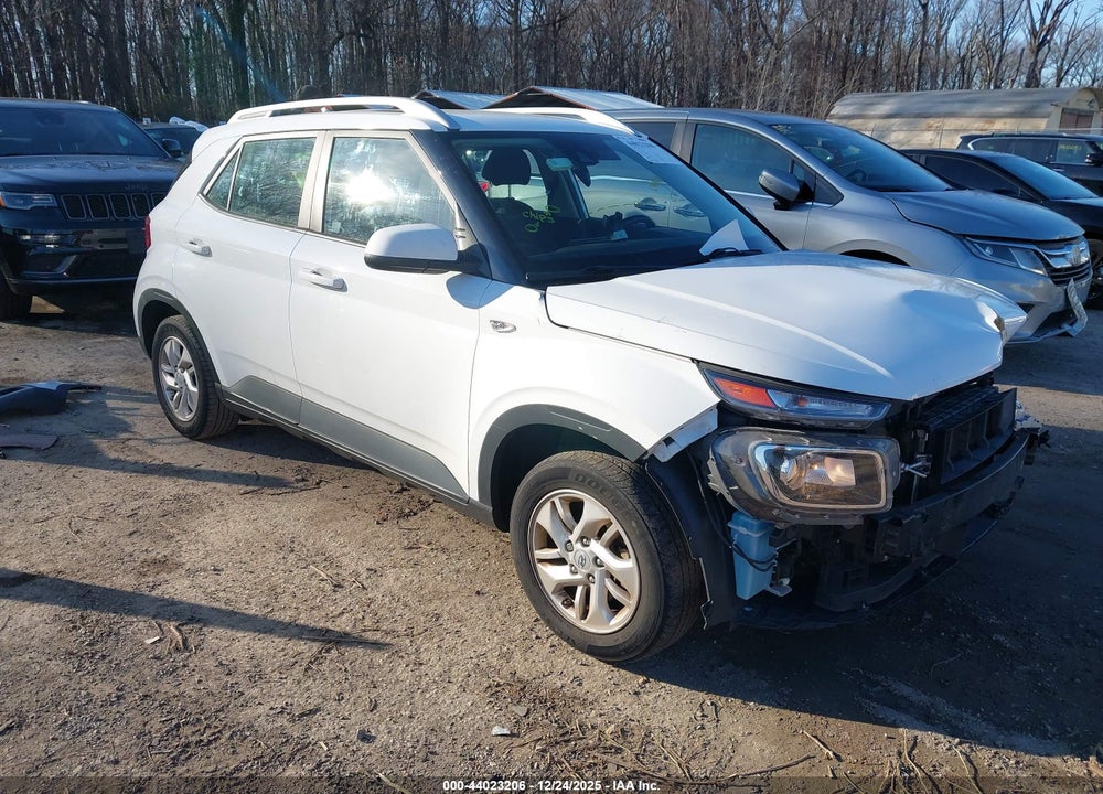 2020 HYUNDAI VENUE SEL VIN: KMHRC8A35LU032652