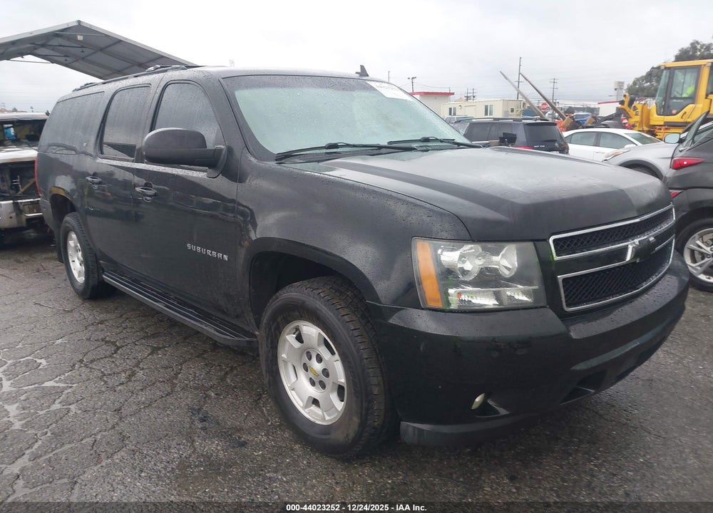 2013 CHEVROLET SUBURBAN 1500 LT VIN: 1GNSCJE00DR128407