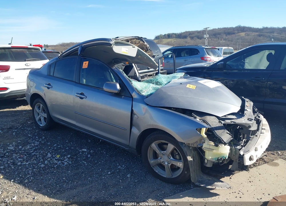 2005 MAZDA 3 I VIN: JM1BK32F451319070