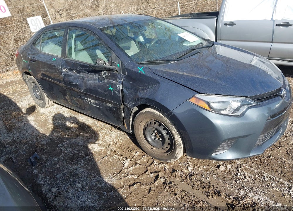 2016 TOYOTA COROLLA LE VIN: 5YFBURHE6GP452519