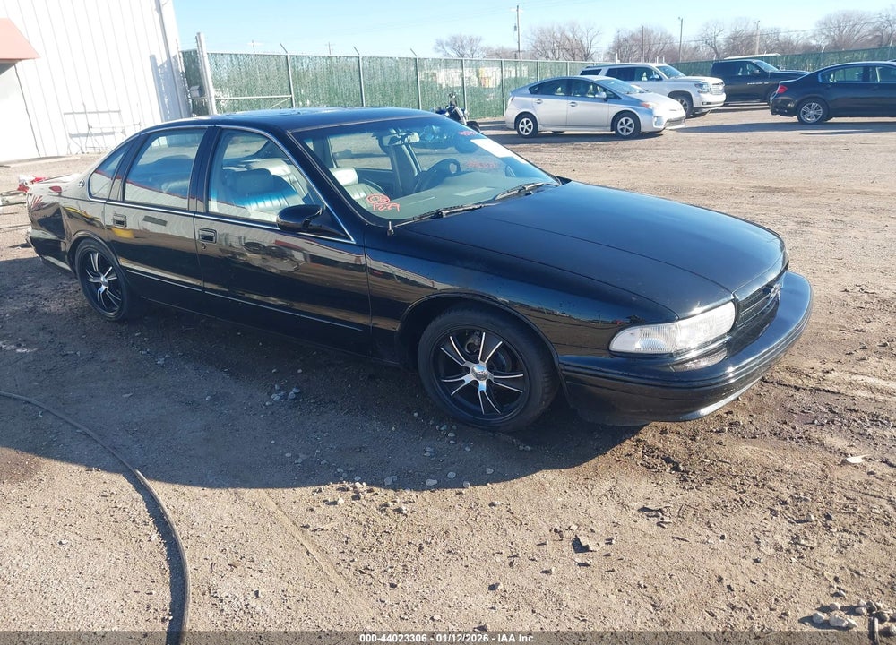 1996 CHEVROLET CAPRICE / IMPALA CLASSIC SS VIN: 1G1BL52P7TR156469