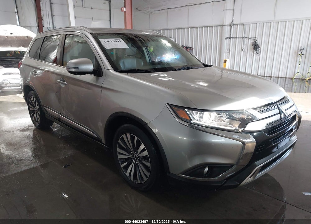 2020 MITSUBISHI OUTLANDER VIN: JA4AD3A35LZ031256