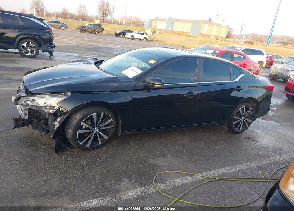2021 NISSAN ALTIMA SR FWD VIN: 1N4BL4CV1MN409881