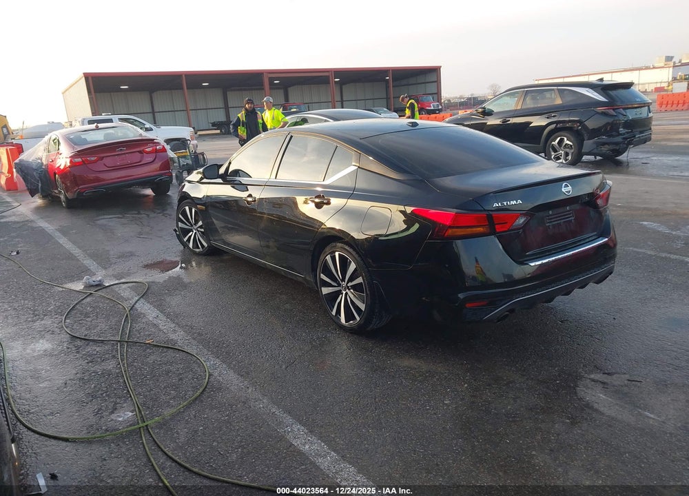 2021 NISSAN ALTIMA SR FWD VIN: 1N4BL4CV1MN409881