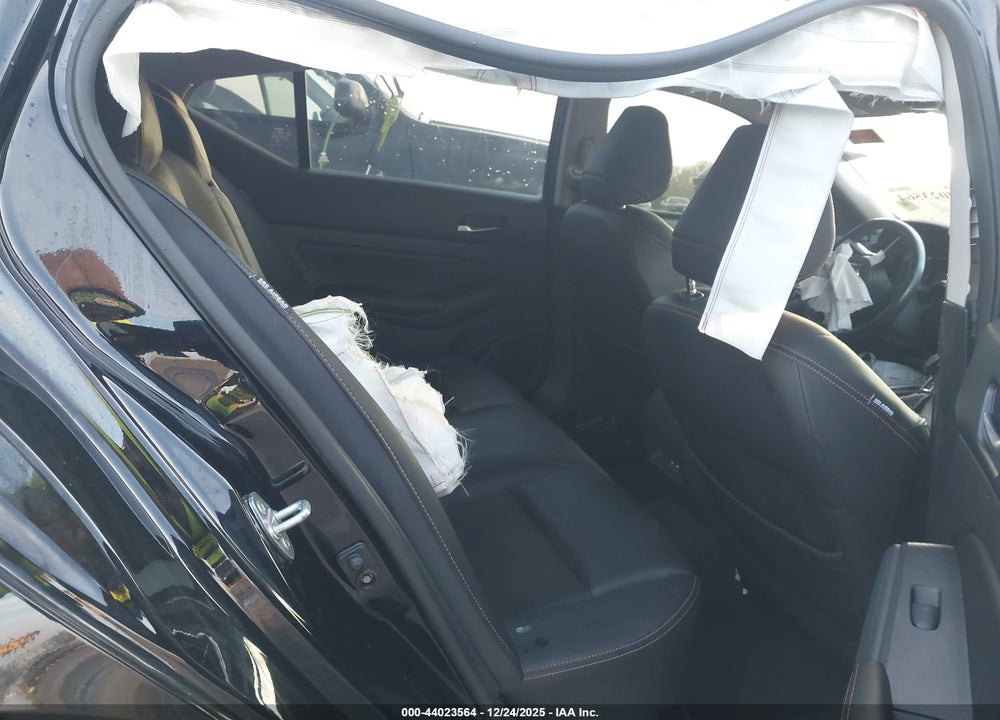 2021 NISSAN ALTIMA SR FWD VIN: 1N4BL4CV1MN409881