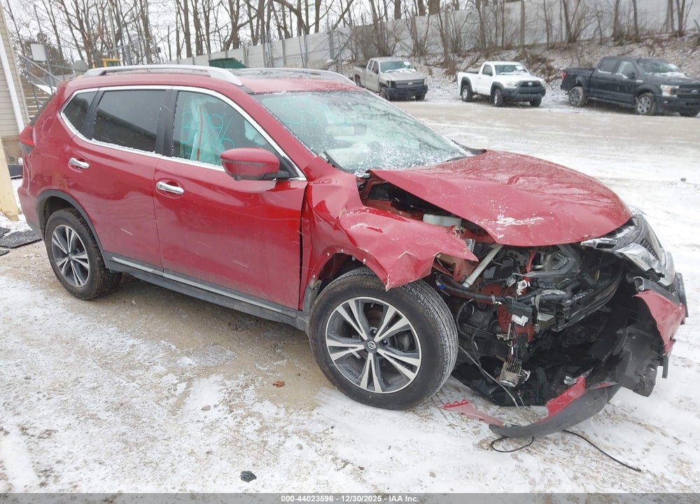 2017 NISSAN ROGUE SL VIN: 5N1AT2MV2HC846309