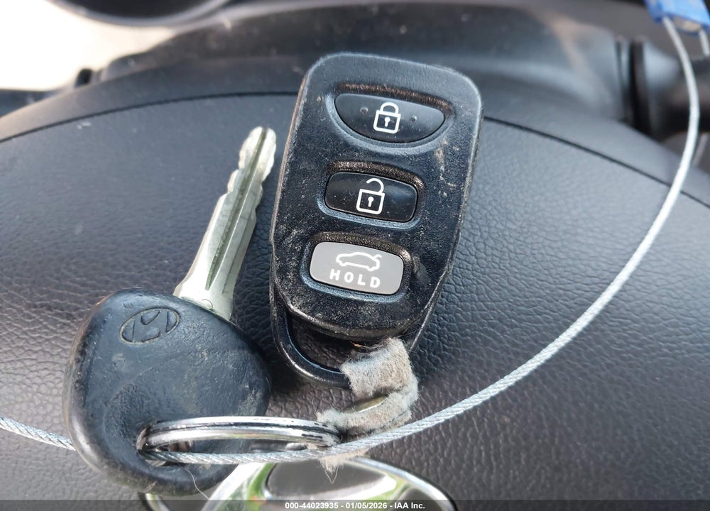 2012 HYUNDAI ELANTRA GLS VIN: 5NPDH4AE9CH099453