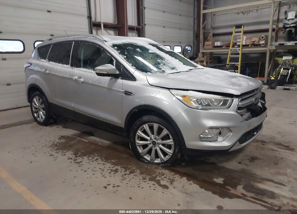 2017 FORD ESCAPE TITANIUM VIN: 1FMCU9J99HUB30801