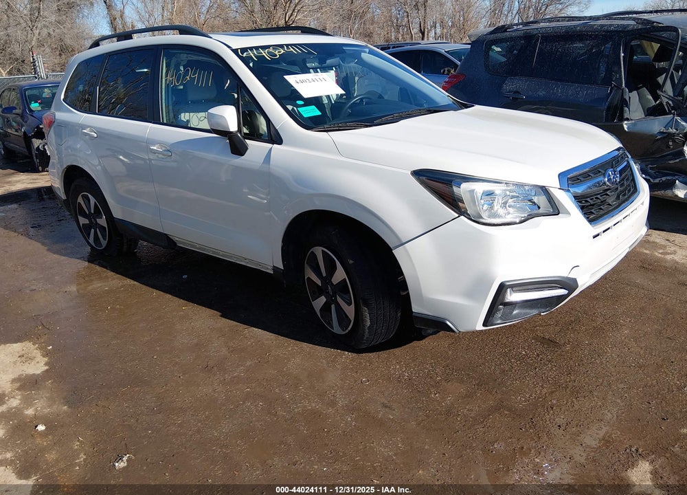 2017 SUBARU FORESTER 2.5I PREMIUM VIN: JF2SJAEC8HH477854