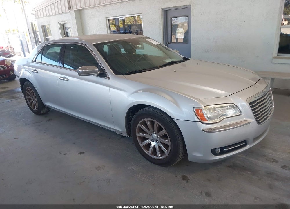 2012 CHRYSLER 300C VIN: 2C3CCAET4CH308855