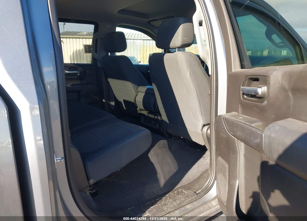 2020 CHEVROLET SILVERADO 1500 4WD  SHORT BED CUSTOM VIN: 3GCPYBEHXLG349989