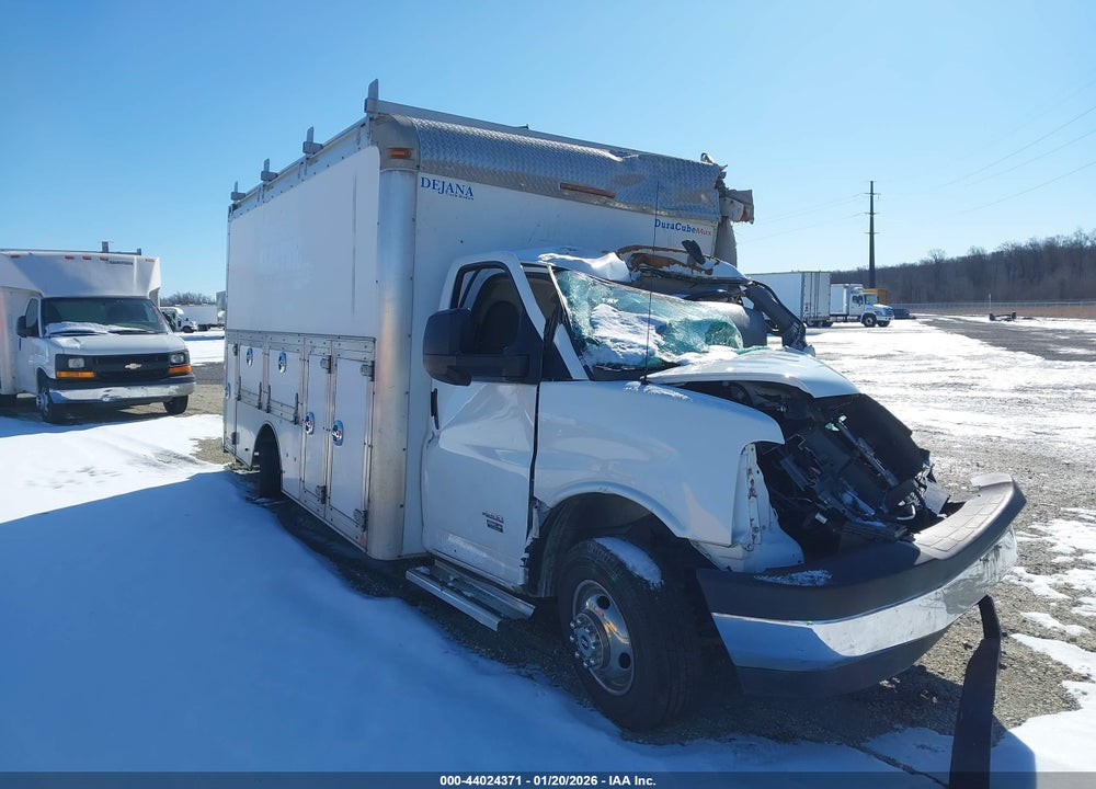 2017 CHEVROLET EXPRESS CUTAWAY 4500 SERIES VIN: 1HA6GUCG9HN003995