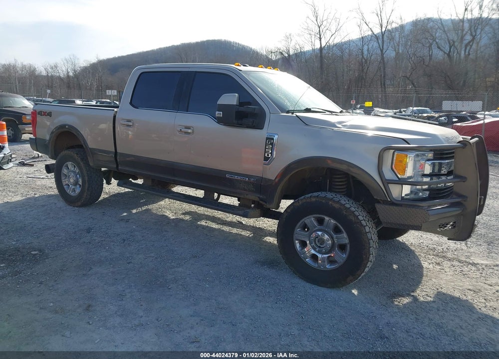 2017 FORD F-250 KING RANCH VIN: 1FT7W2BT7HEE17517