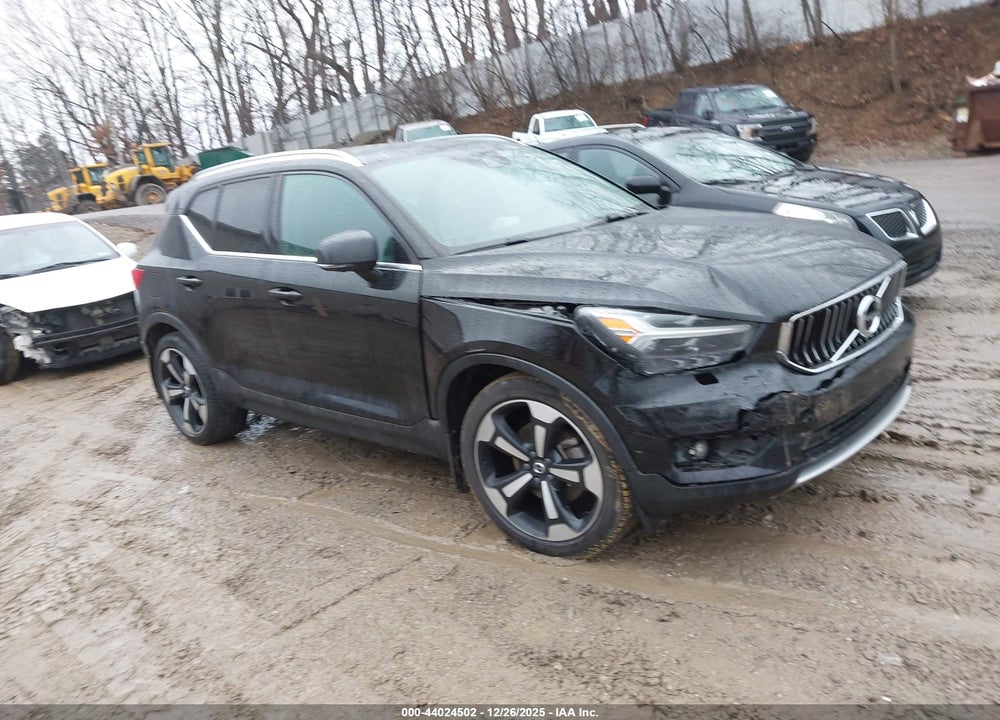 2019 VOLVO XC40 T5 INSCRIPTION VIN: YV4162UL7K2082512