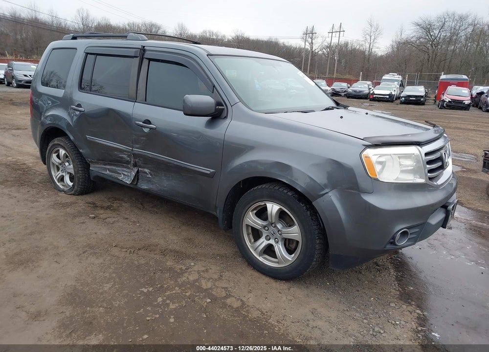 2013 HONDA PILOT EX VIN: 5FNYF4H45DB051985