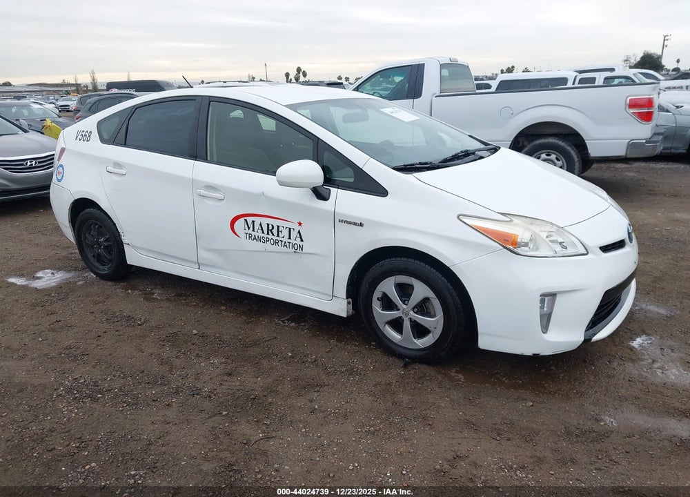 2015 TOYOTA PRIUS TWO VIN: JTDKN3DU8F1922138