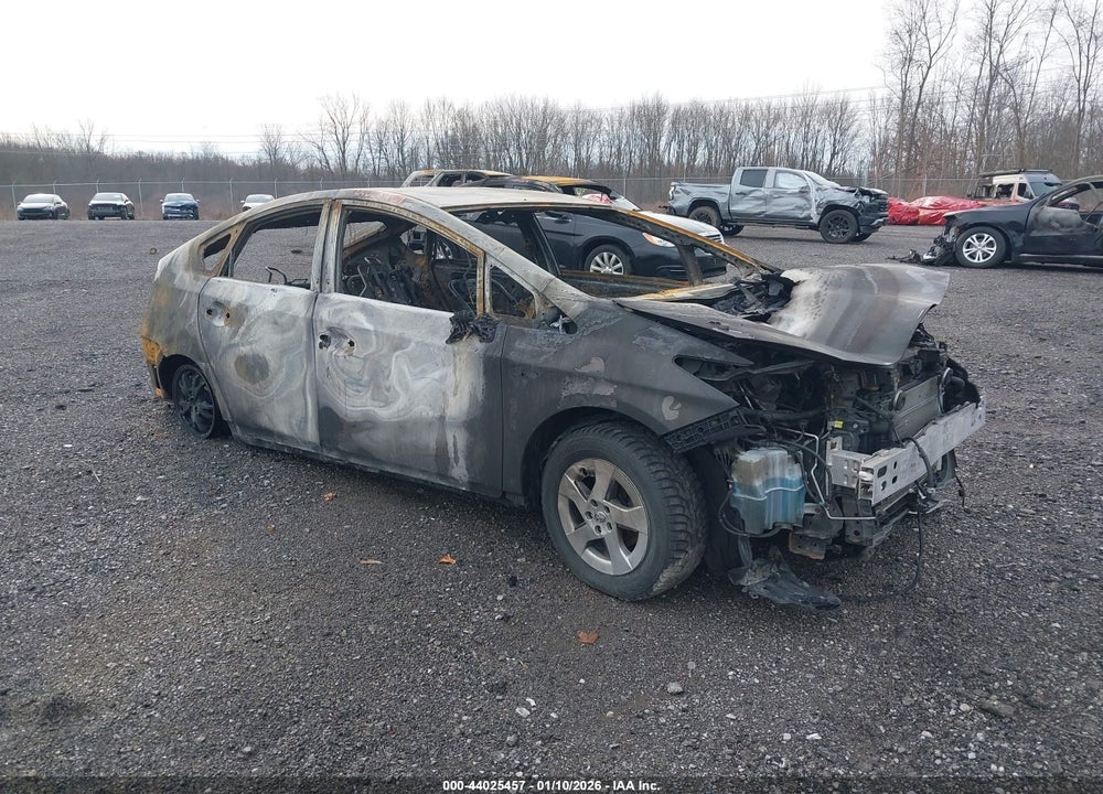 2011 TOYOTA PRIUS TWO VIN: JTDKN3DU2B1385390