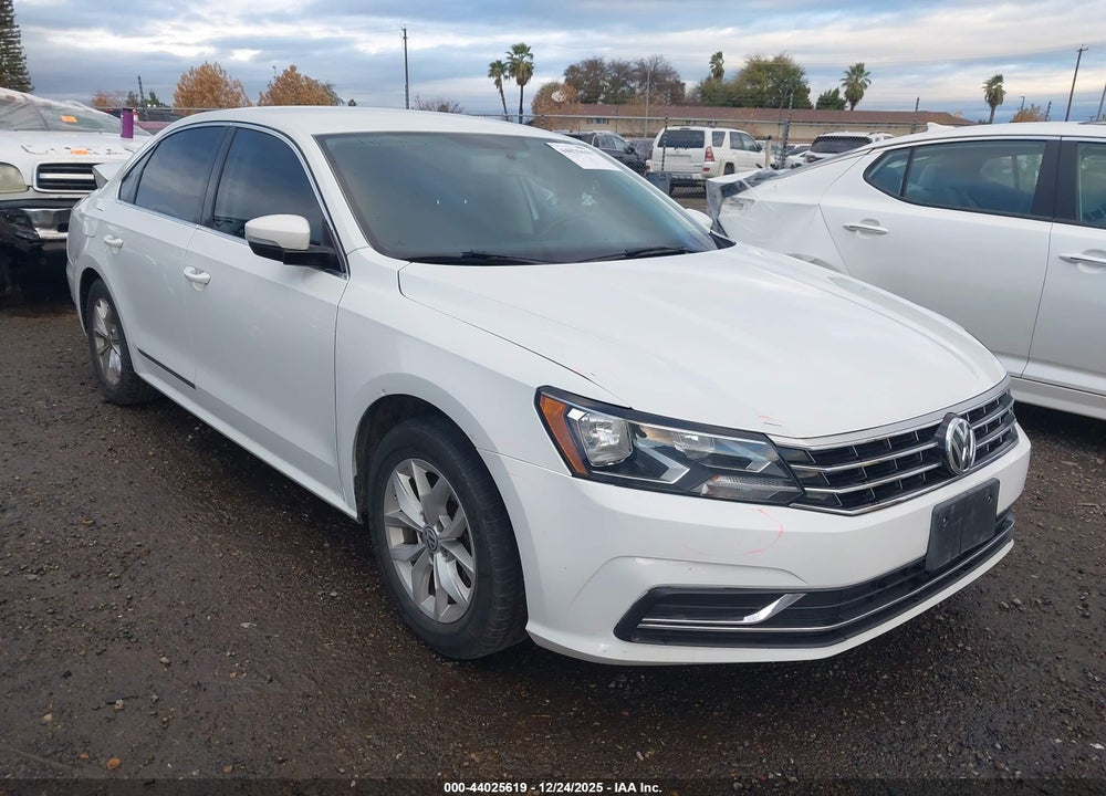 2016 VOLKSWAGEN PASSAT 1.8T S VIN: 1VWAT7A34GC017287