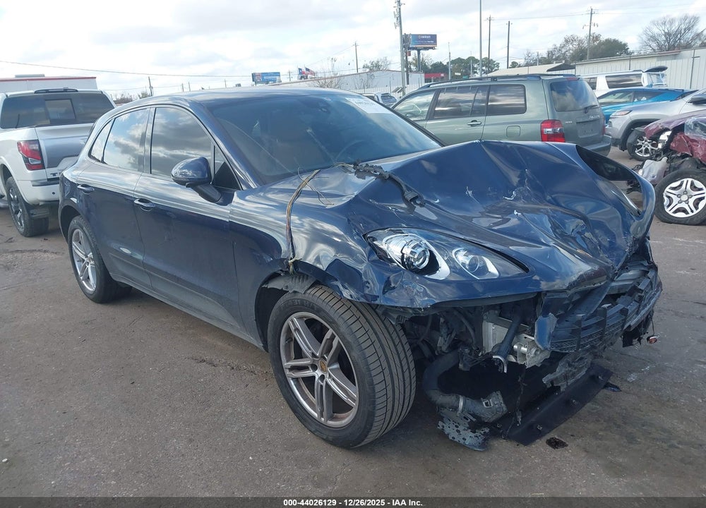 2018 PORSCHE MACAN VIN: WP1AA2A51JLB11999