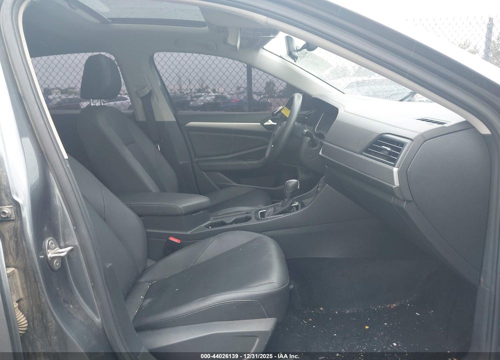 2020 VOLKSWAGEN JETTA 1.4T R-LINE/1.4T S/1.4T SE VIN: 3VWCB7BU9LM032038