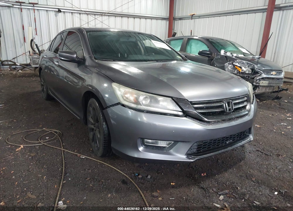 2013 HONDA ACCORD SPORT VIN: 1HGCR2F50DA068317