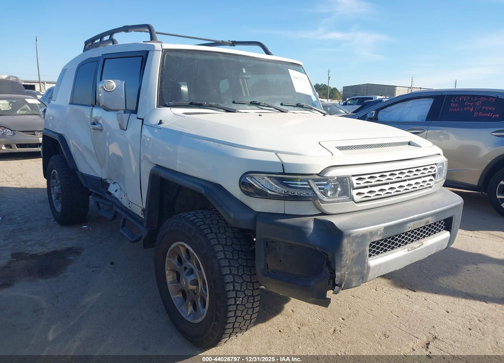2013 TOYOTA FJ CRUISER VIN: JTEBU4BF5DK172827