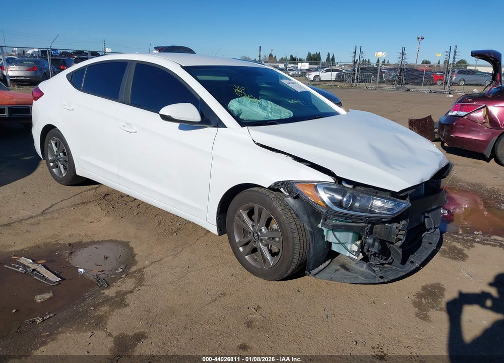 2018 HYUNDAI ELANTRA SEL VIN: 5NPD84LF3JH329331