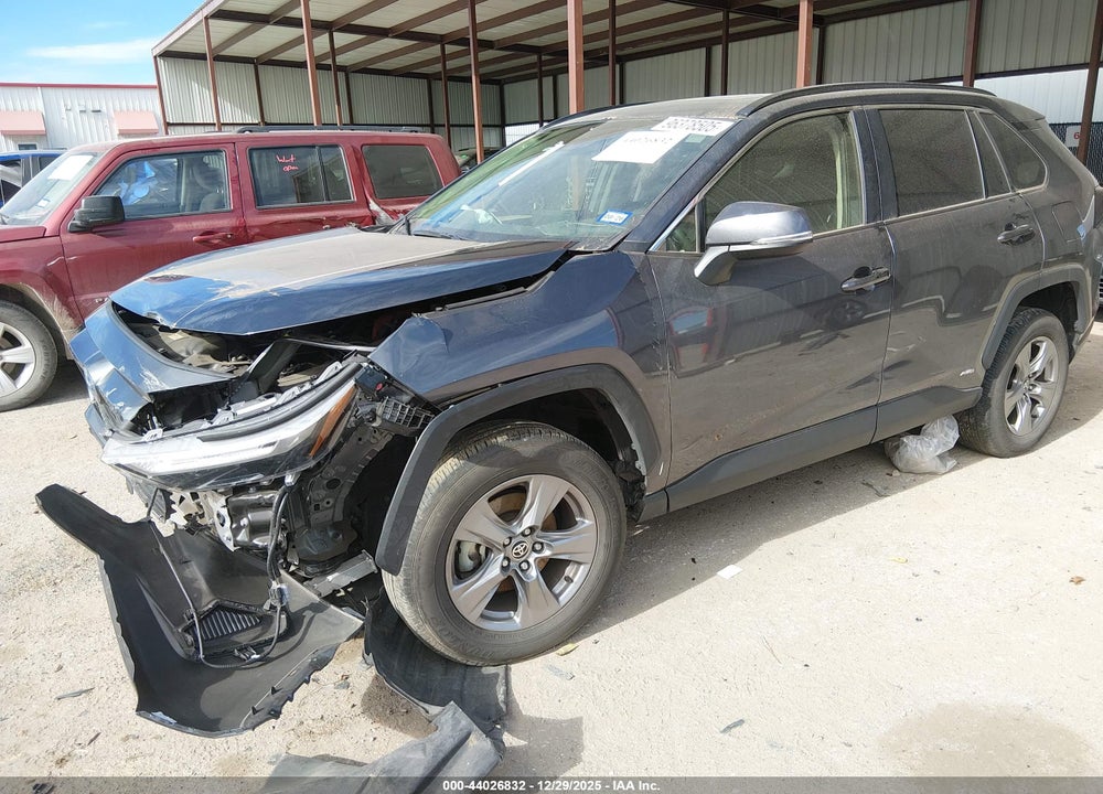 2022 TOYOTA RAV4 HYBRID XLE VIN: JTMRWRFV1ND159395