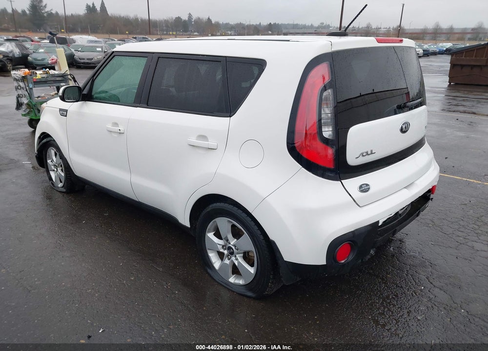 2018 KIA SOUL VIN: KNDJN2A20J7896035